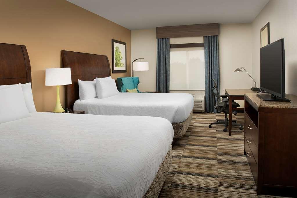 Hilton Garden Inn Charlotte/Mooresville Δωμάτιο φωτογραφία