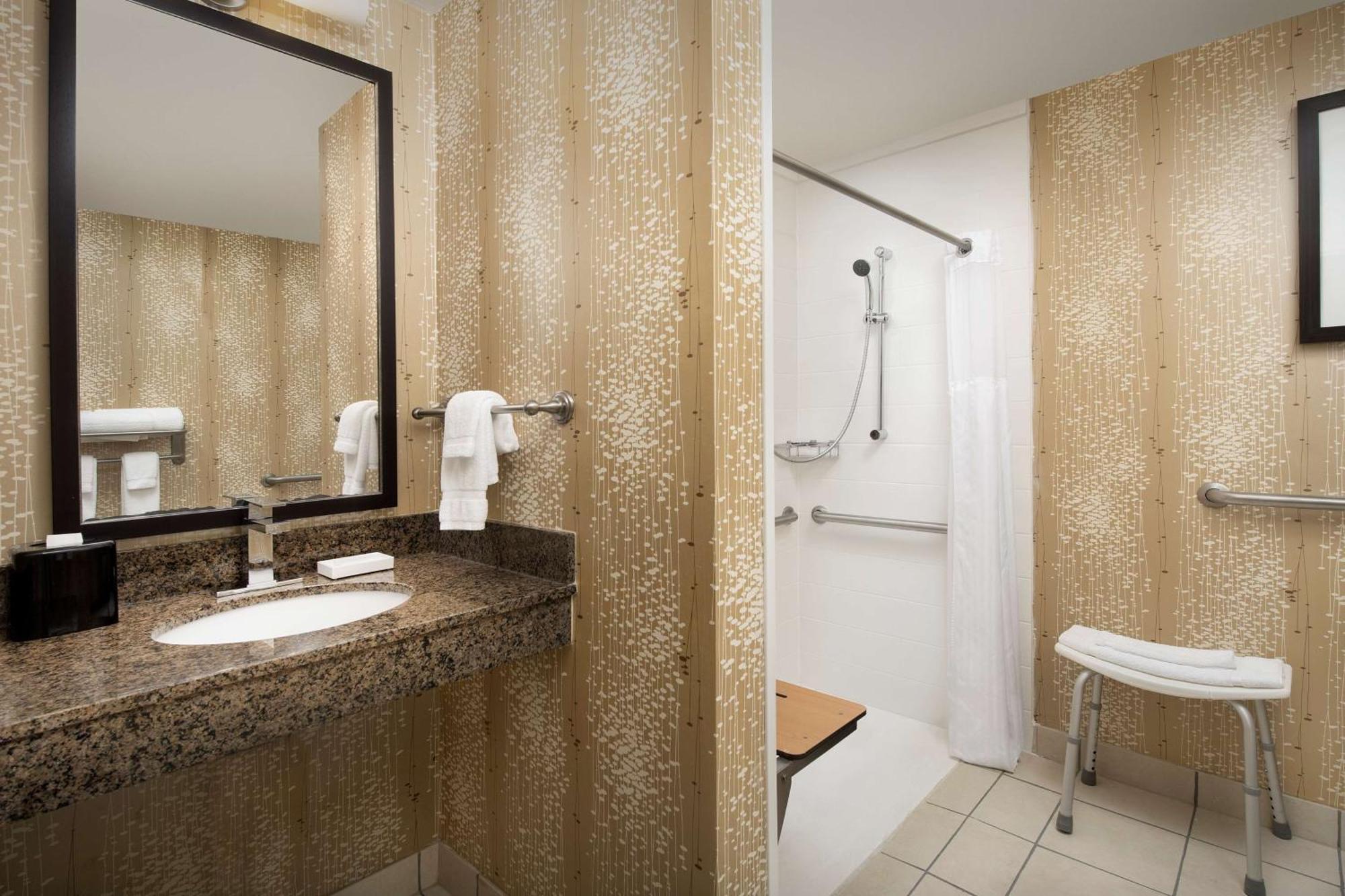 Hilton Garden Inn Charlotte/Mooresville Εξωτερικό φωτογραφία